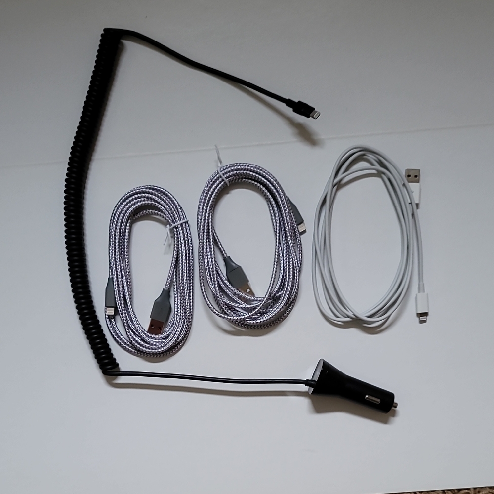 Universal Charging Cable Set - Black and White